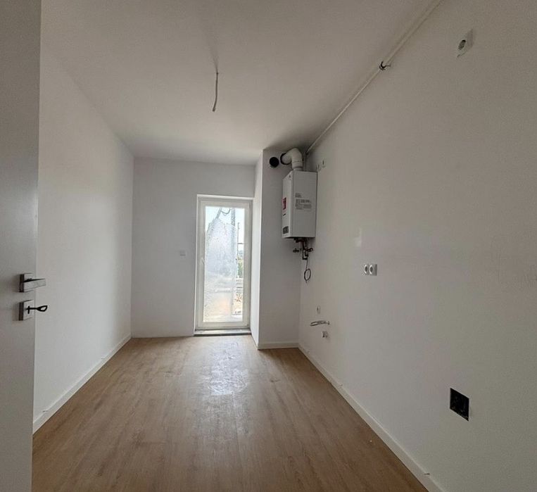 Persoana fizica-Apartament 2 camere  | 57 mp utili + 2 balcoane | Etaj 2 | Loc parcare