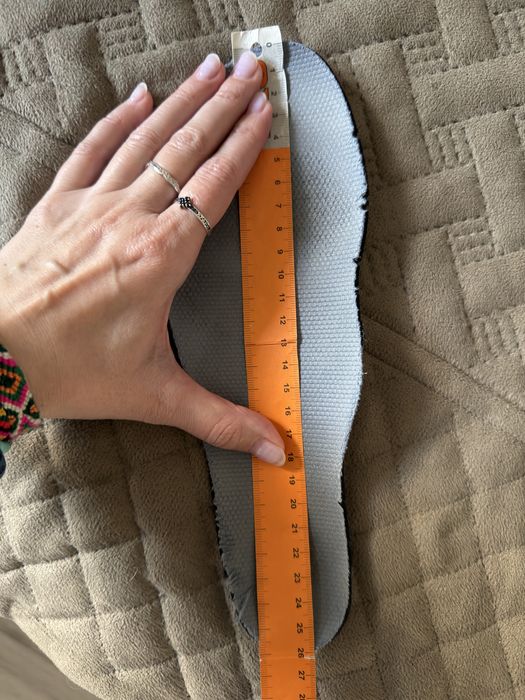 Продам кроссовки на лето salomon