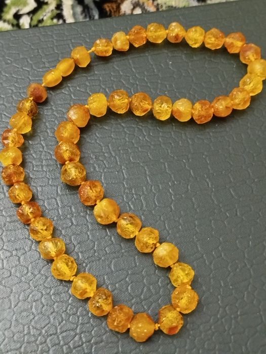 Натуральный янтарь бусы Калининград