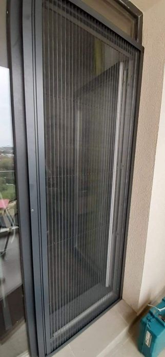 Plase insecte tip plisse,  tip rulou, balamale