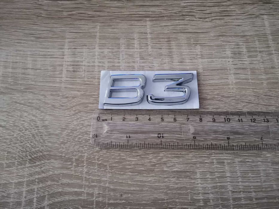 сребристи емблеми Волво Volvo B3