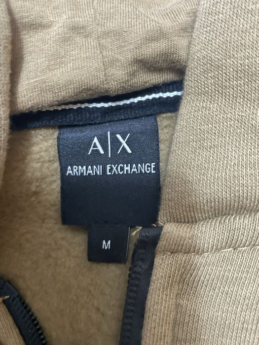 Armani Exchange екип