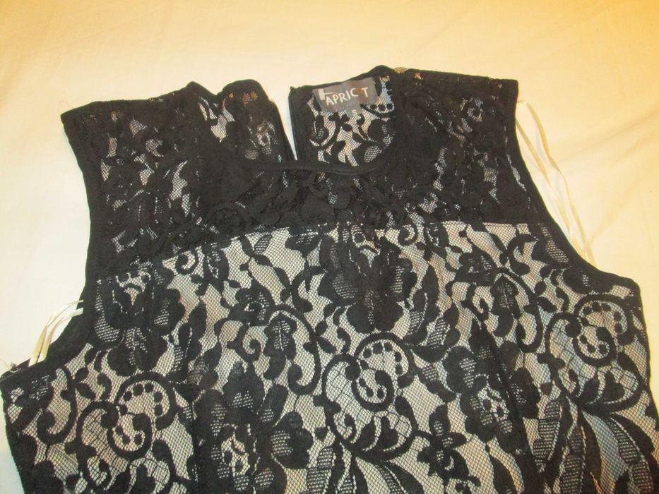 rochie dantelata  eleganta S