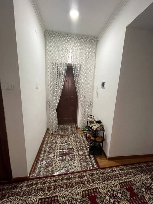 Бекобод Шахар 15-даха срочна 3 хонали уй сотилади.Кридитли уй.