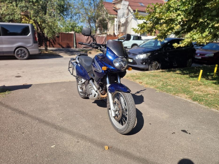 Suzuki XF 650 Freewind
