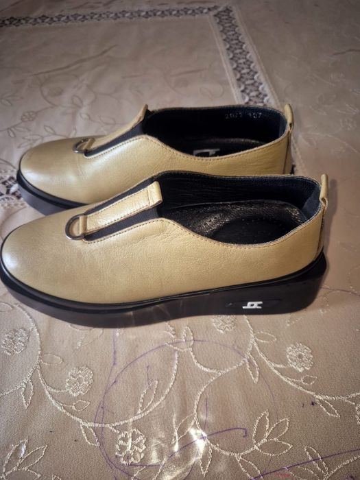 Красивая женская обувь