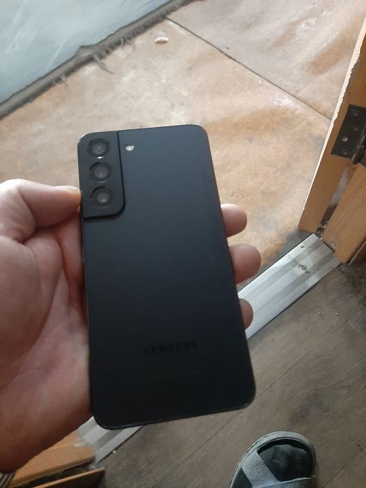 Продам samsung s22 256Gb Snapdragon 8 gen1