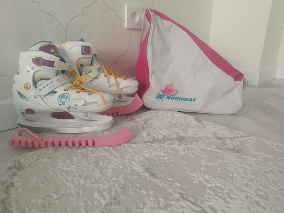 Коньки  выдвижные размер 34 -37