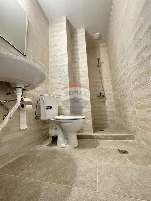 Дава се под наем Магазин в Варна, Гранд Мол Варна - 130 кв.м за 765 € - Снимка #7