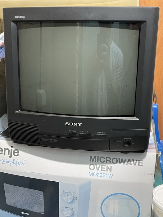 Sony Trinitron KV-20S30