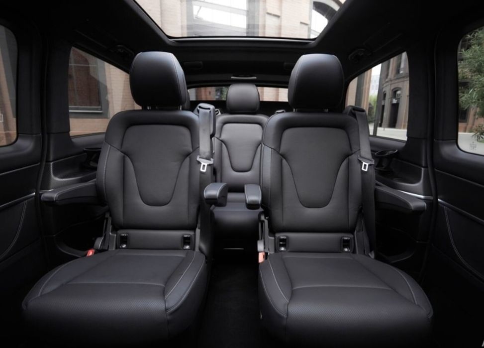 Трансфер из аэропорта или вокзала Сопровождение Деловые встречи 24/7