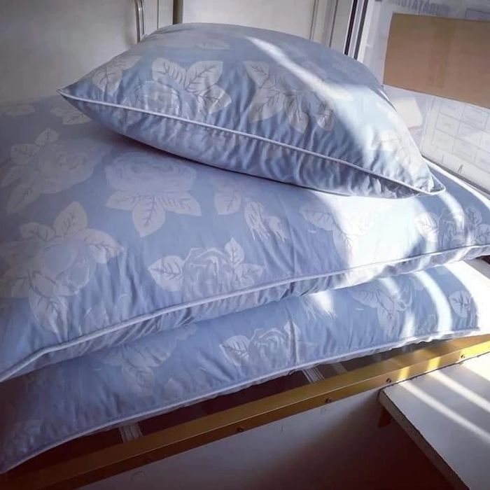 Perne noi de vânzare