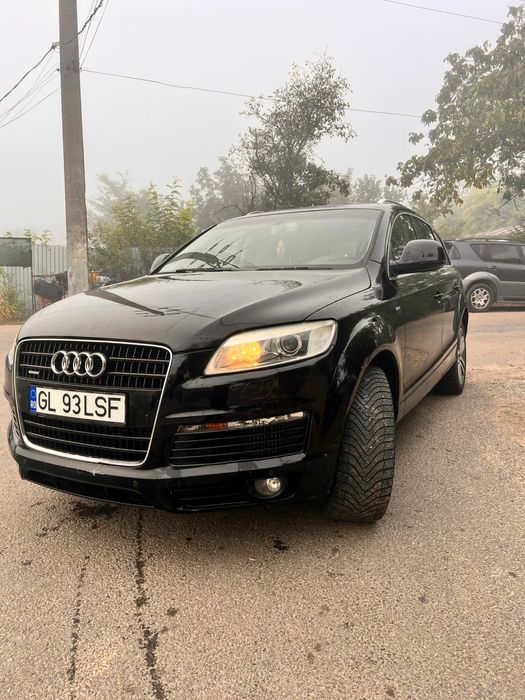 Audi Q7 7 locuri