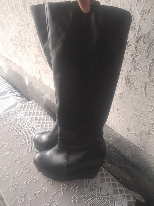 Продам зимние сапоги