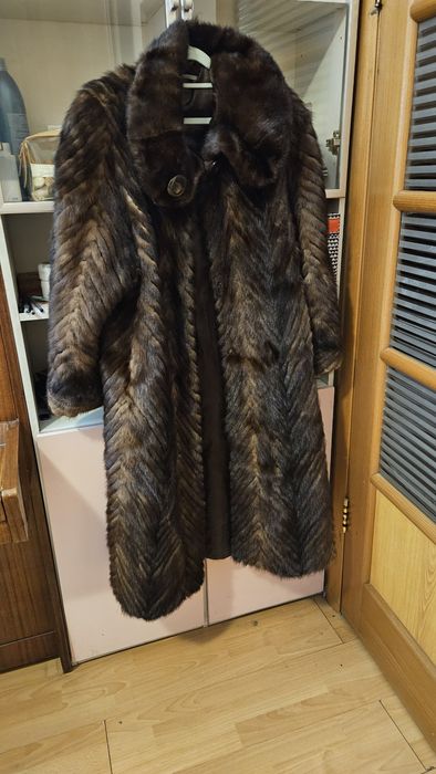 Продам шубу норковую. 35000