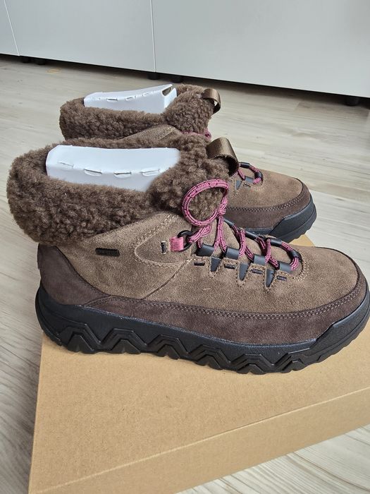 UGG W Terretrail  Cozy Lace