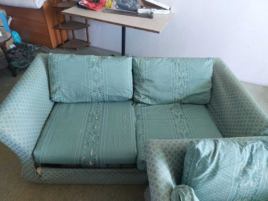 Подарявам разтегателен диван - легло и фотьойл