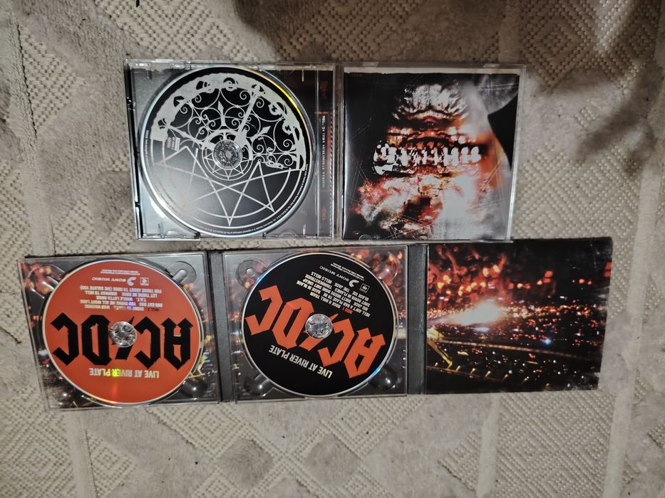 CD slipknot și AC DC