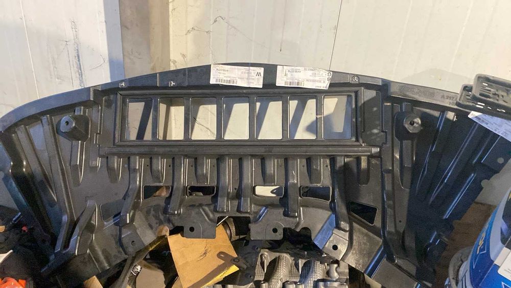 S63 coupe engine guard | S63 купе кора под двигателя (нова)