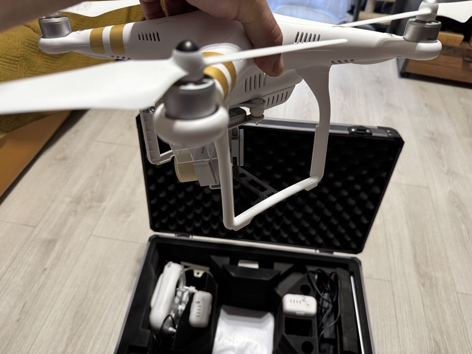 Drona DJI PHANTOM 3 Special Edition pachet full