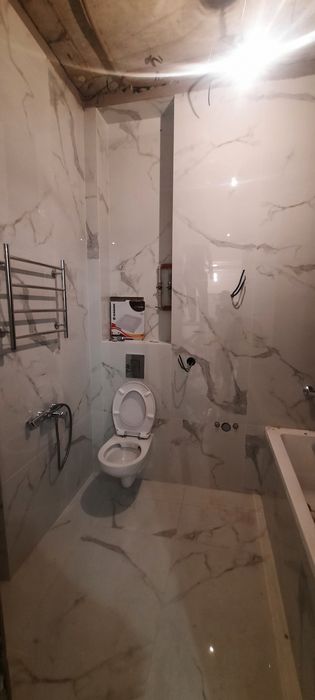 Кафельщик плитки, керамогранита