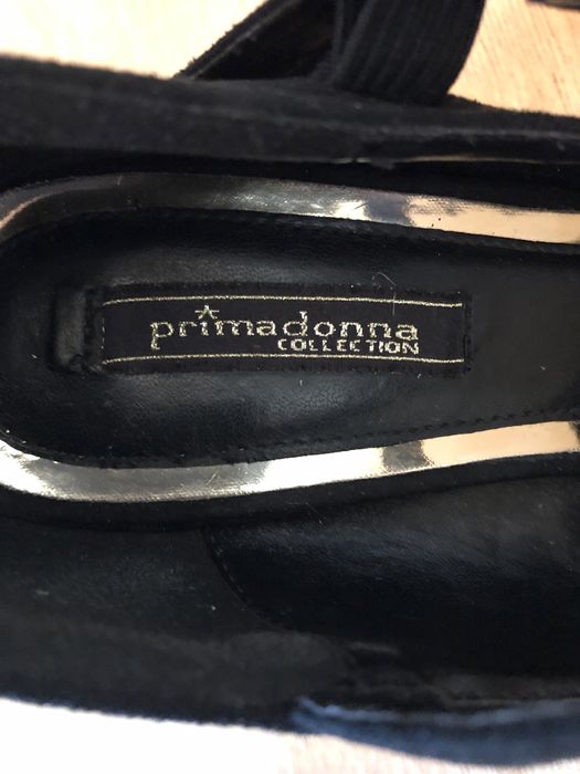 италиански Велурени дамски обувки номер 37