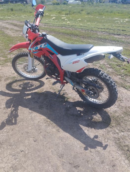 Продам мотоцикл Эндуро Kingold 250