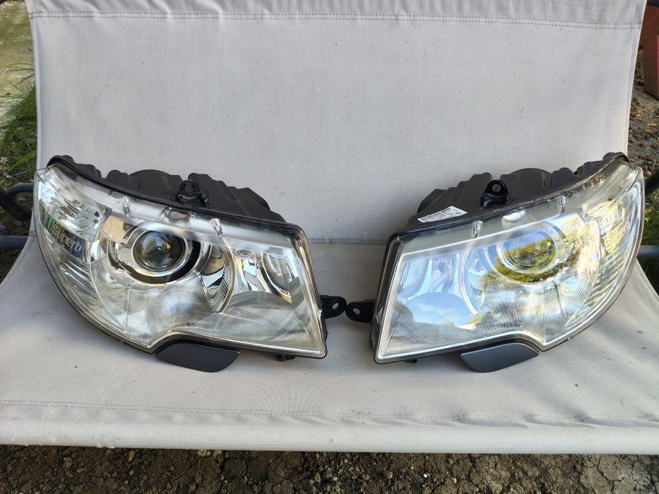 Far Faruri bi xenon adaptiv Skoda superb 2