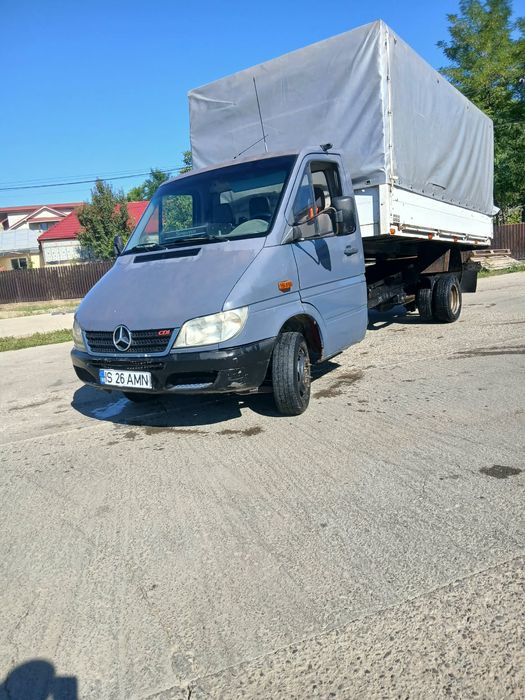 Vând Mercedes sprinter