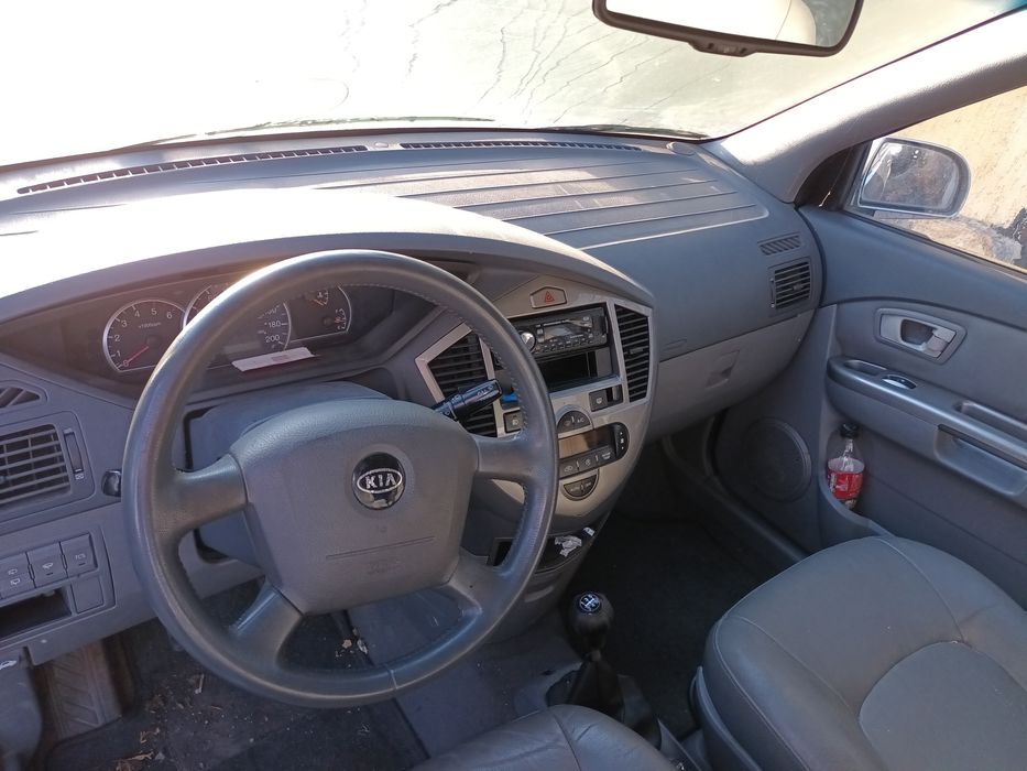 Кия Каренс 2.0crdi 113кс.2005г
