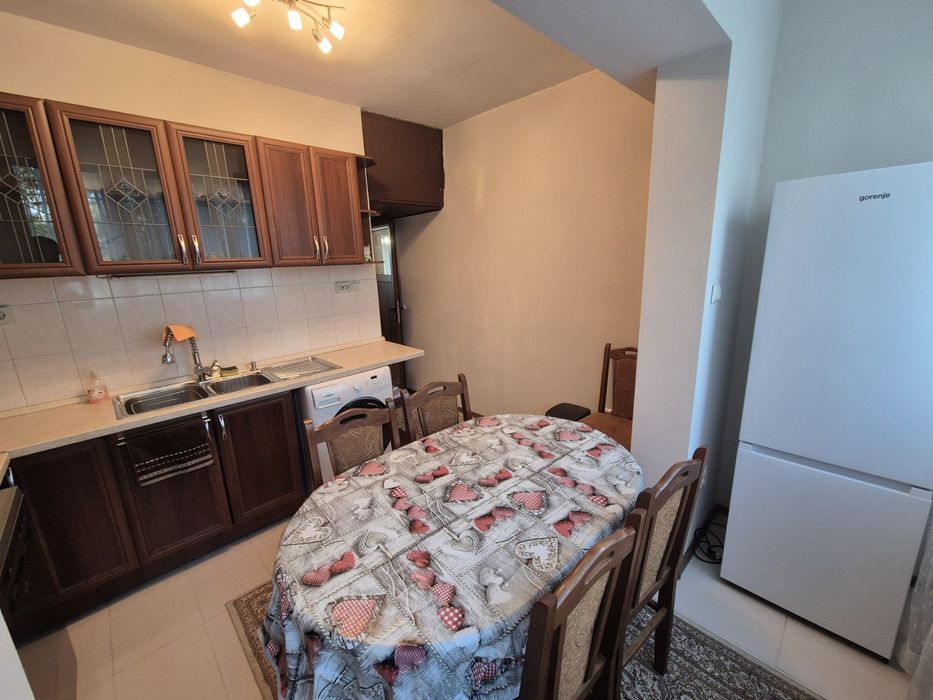 Дава се под наем Тристаен апартамент в София, Свобода - 93 кв.м за 698.19 € - Снимка #9