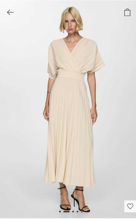 Оригинална плесирана MANGO рокля екрю