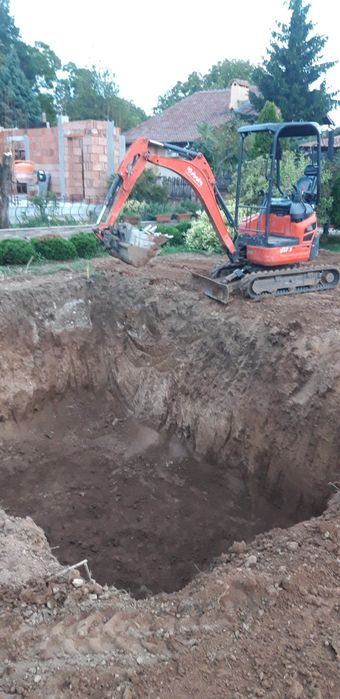 Услуги с мини багер , самосвал , дробилка и вишка.