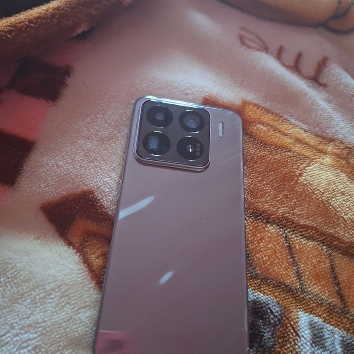 Vand telefon  M15 pro