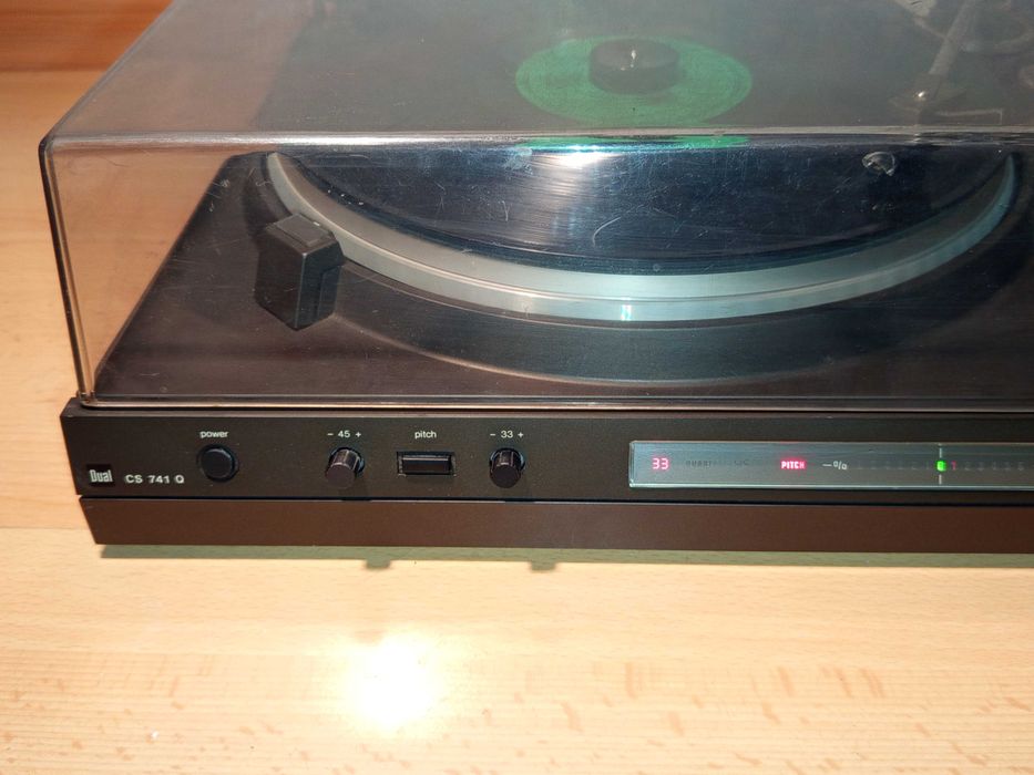 Колекционерски грамофон Dual CS741Q