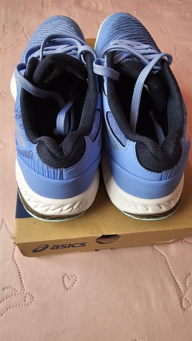 Маратонки Asics 37.5