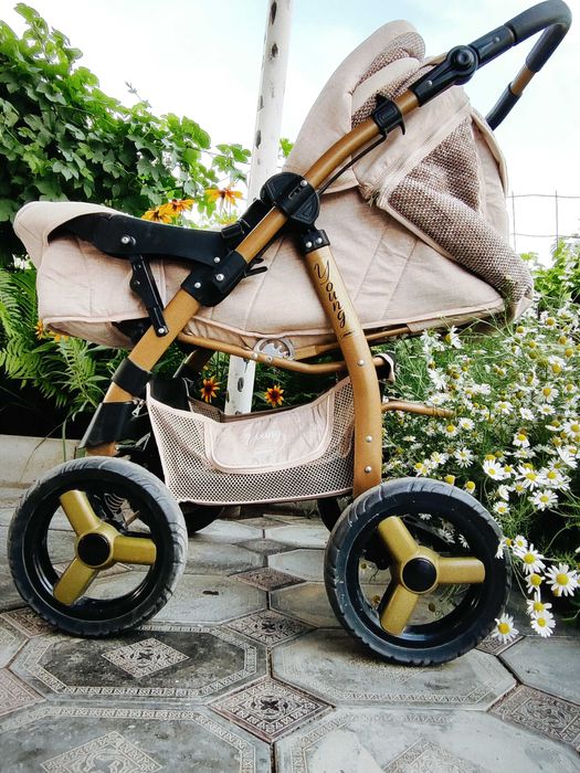 Продам коляску в хорошем состоянии бу