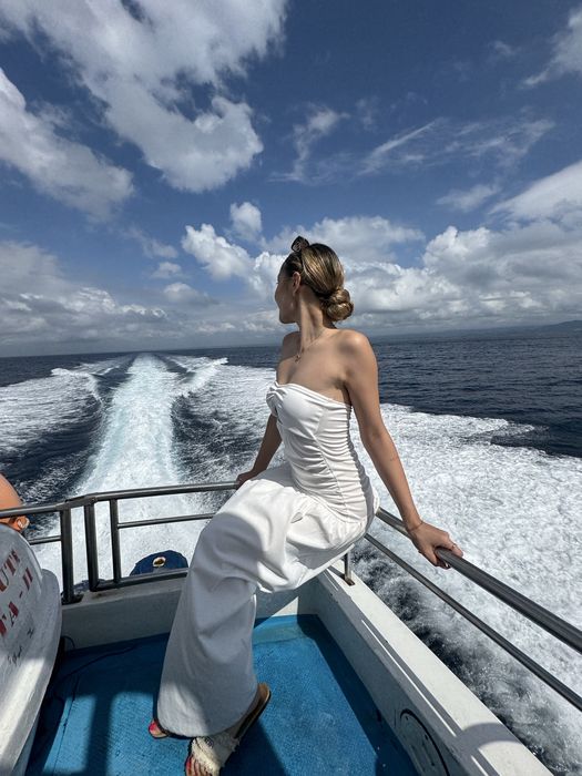 Летние одежды, по 5 тыс,