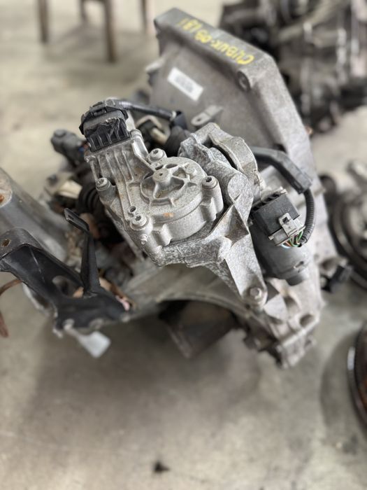 Роботизирана скоростна кутия  HONDA CIVIC VIII 1.8 I 140