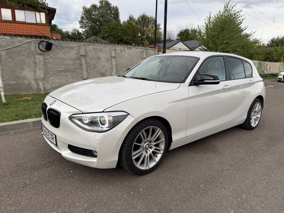 BMW seria 1 f20 2013 automat 2 butoane