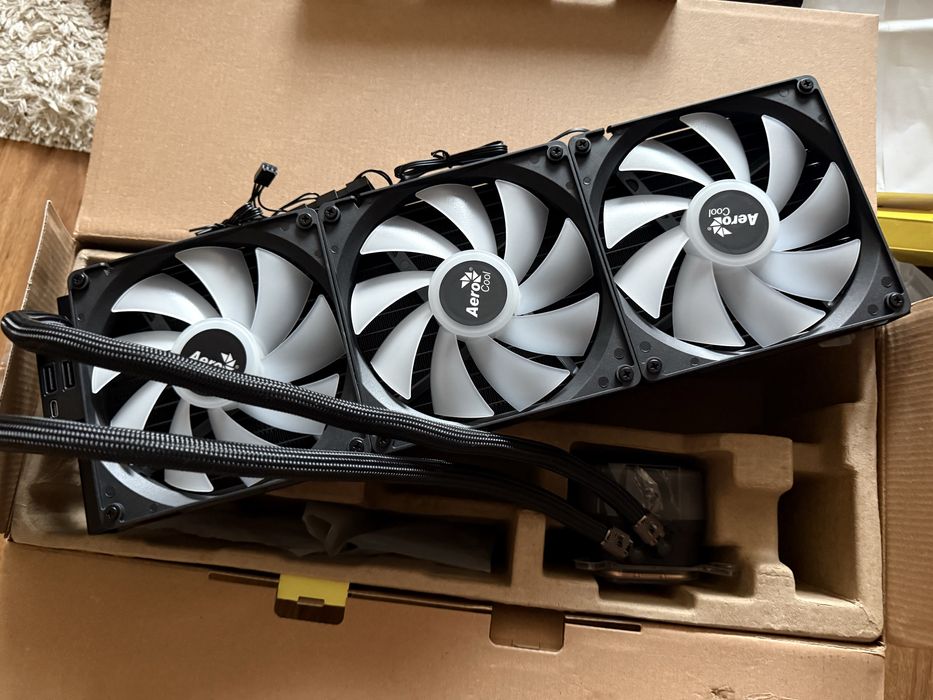 Corsair H170I Lcd с липси