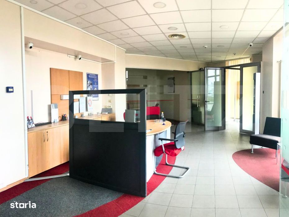 Spatiu comercial stradal, 160 mp, zona Micro 3