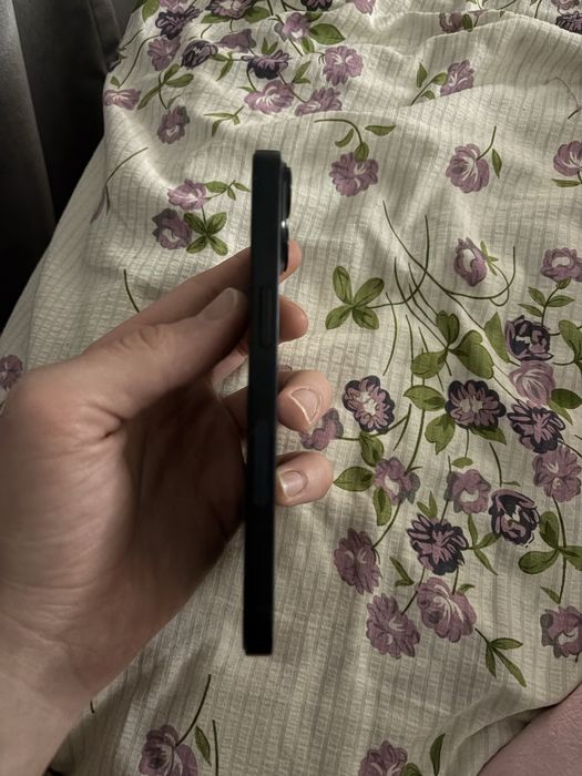 Продам айфон 14 128гб