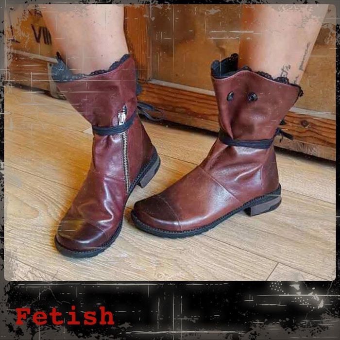 Fetish style! Комплект чисто нови боти и чанта от естествена кожа!