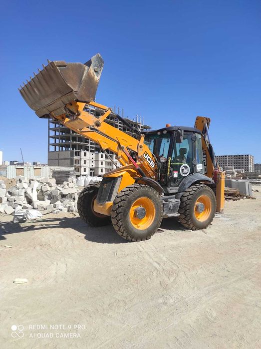 JCB 4CX в Актау: Копаем быстро!