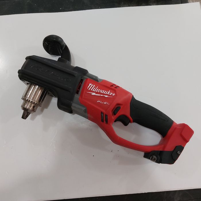 Намалена цена Акумулаторна ъглова бормашина Милуоки Milwaukee M18 CRAD