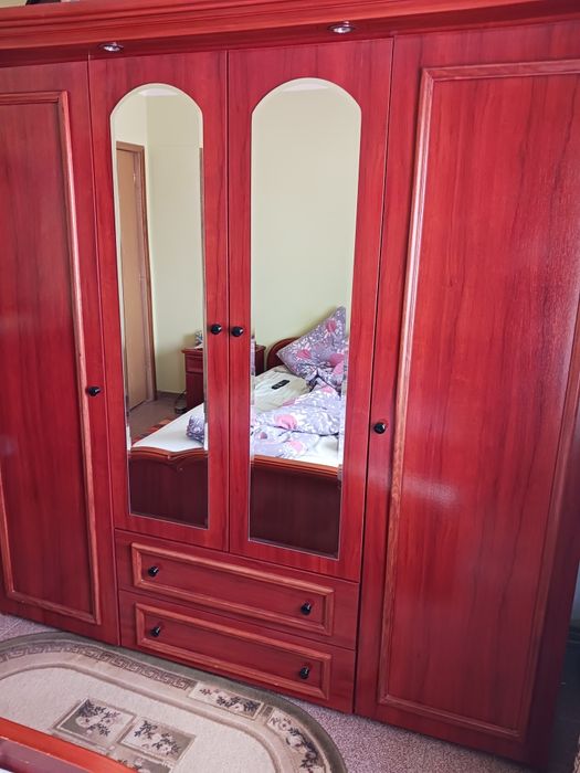 Vand mobila dormitor,stare excelenta