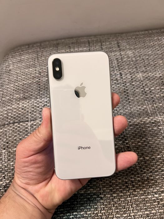 iPhone X Silver 64 GB baterie 92 %