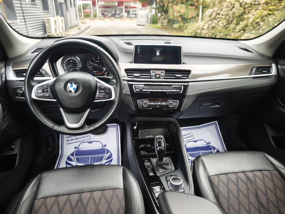 Кола BMW X1 2020