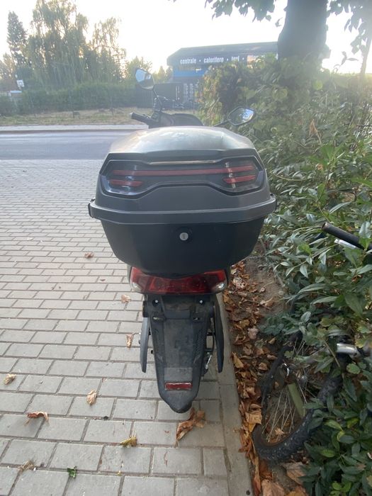 Vand scuter electric